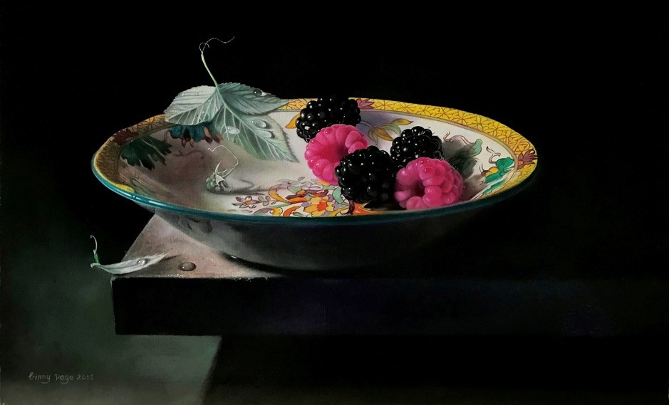Summer Berries, 2019 – Still life oil painting on panel, 36 x 27 cm – Ginny Page